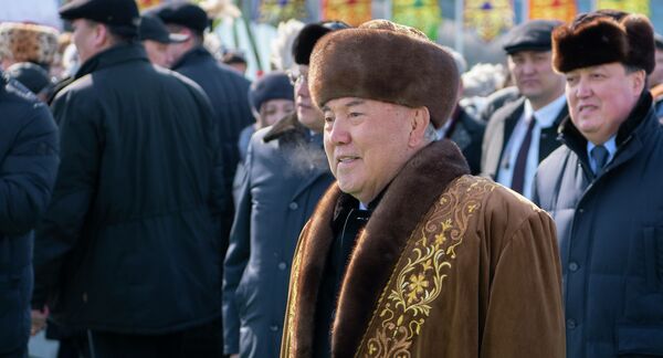 Назарбаев и Токаев поздравили казахстанцев с Наурызом - Sputnik Казахстан