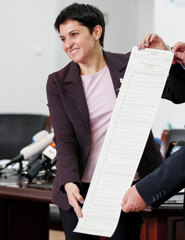 Выборы на Украине: лидеры рейтинга кандидатов за неделю до дня тишины Выборы на Украине: лидеры рейтинга кандидатов за неделю до дня тишины - Sputnik Казахстан