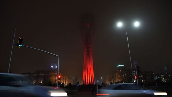 Байтерек окрасился в красный в Нур-Султане - Sputnik Казахстан