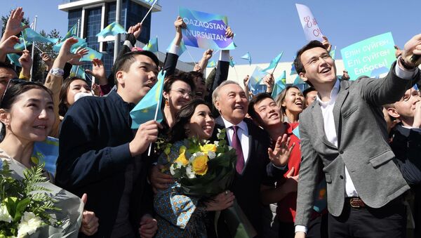 Первый президент Казахстана – Елбасы Нурсултан Назарбаев прибыл в Алматы - Sputnik Казахстан