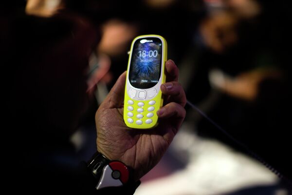 Телефон Nokia 3310 - обновленная версия, выпущенная в 2017 году - Sputnik Казахстан