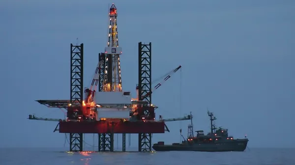 В мае страны ОПЕК+ увеличат добычу нефти