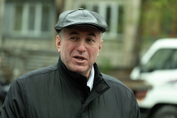 Клубы пара, грохот и шок: пострадавшие от фонтана кипятка алматинцы рассказали о ЧП - Sputnik Казахстан