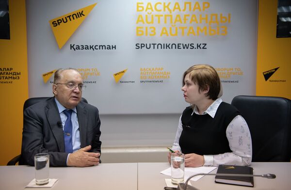 Ректор МГУ рассказал, о чем поговорил с Токаевым Ректор МГУ рассказал, о чем поговорил с Токаевым - Sputnik Казахстан