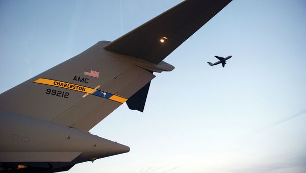Военно-транспортный самолет Lockheed C-5 Galaxy ВВС США в Афганистане - Sputnik Казахстан