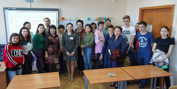 Жители столицы Казахстана во второй раз написали Тотальный диктант - Sputnik Казахстан