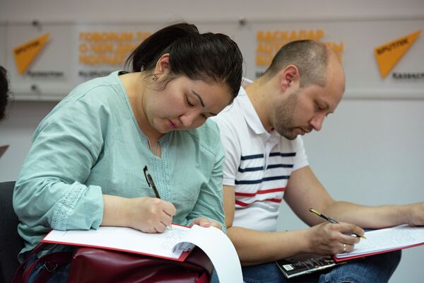 Заковырки-подковырки: как астанчане написали Тотальный диктант - Sputnik Казахстан