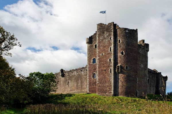Шотландский замок Дун — средневековая крепость династии Стюартов - Sputnik Казахстан