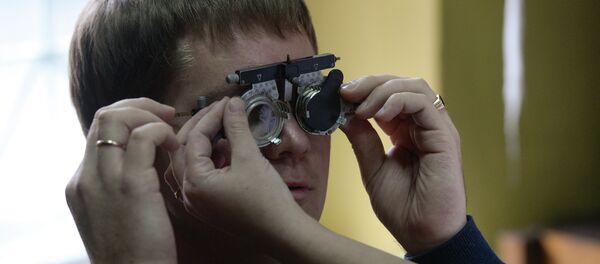 Мужчина во время медицинского осмотра, архивное фото - Sputnik Казахстан