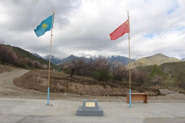 На реке Хоргос началось строительство плотины Чукурбулак - Sputnik Казахстан