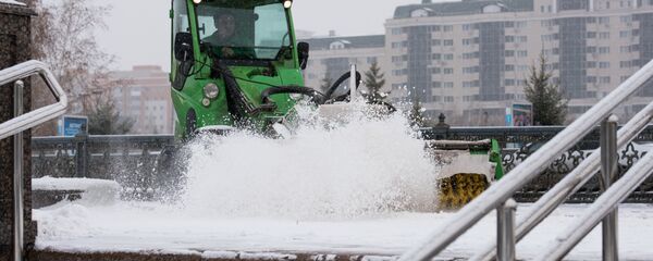 Уборка снега в Астане - Sputnik Казахстан