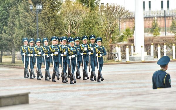 Военнослужащие роты почетного караула - Sputnik Казахстан