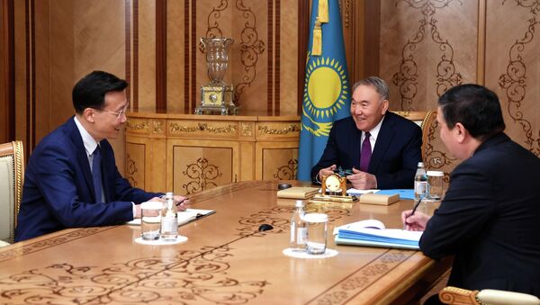 Елбасы Нурсултан Назарбаев встретился с послом Китая в Казахстане Чжаном Сяо - Sputnik Казахстан