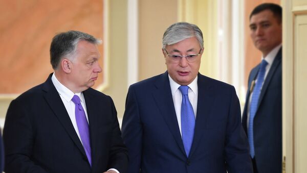 Президент Казахстана во время пресс-конференции с премьером Венгрии Виктором Орбаном - Sputnik Казахстан