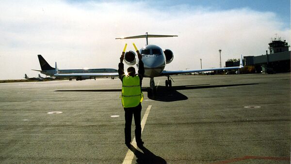 Посадка самолета, архивное фото - Sputnik Казахстан