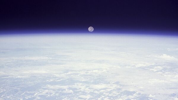 Восход Луны над планетой Земля. Архивное фото - Sputnik Казахстан
