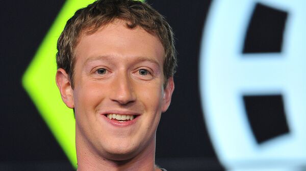 Основатель Facebook Марк Цукерберг выступает в Digital October - Sputnik Казахстан