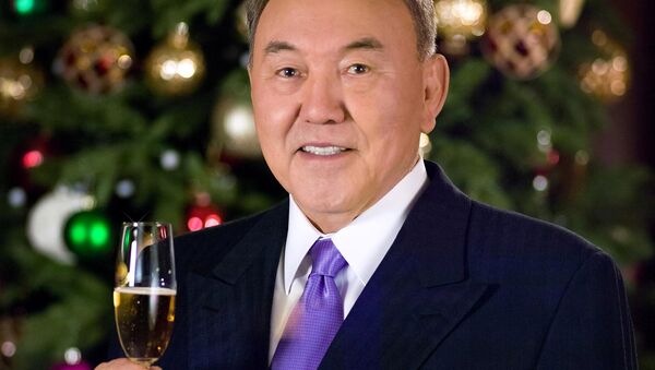 Нурсултан Назарбаев поздравил казахстанцев с Новым годом - Sputnik Қазақстан