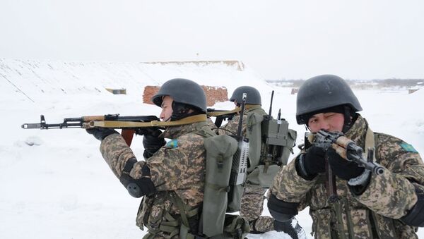 Казахстанские военнослужащие - Sputnik Казахстан