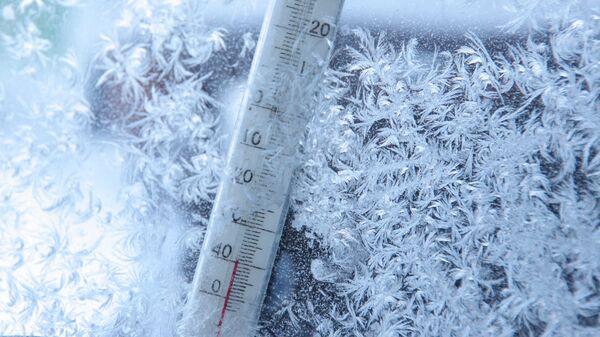 Термометр зимой, архивное фото - Sputnik Казахстан