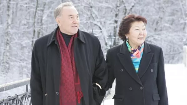 Нурсултан Назарбаев с супругой Сарой - Sputnik Қазақстан