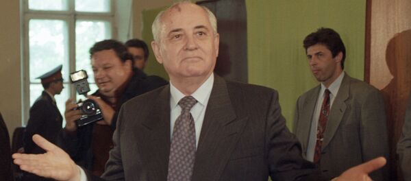 Михаил Горбачев Михаил Горбачев - Sputnik Казахстан