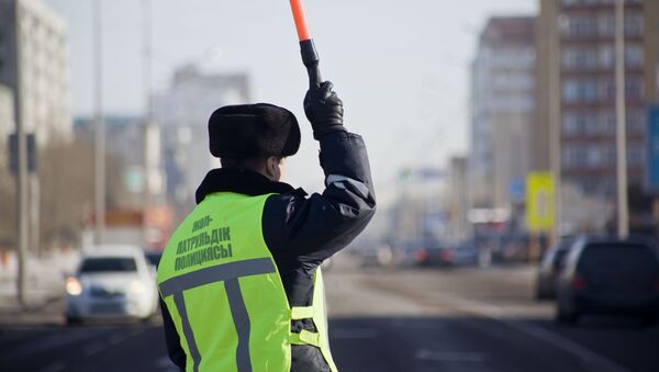 Дорожный полицейский - Sputnik Казахстан