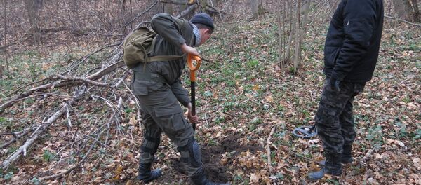 Поисковики в ходе очередной Вахты памяти - Sputnik Казахстан