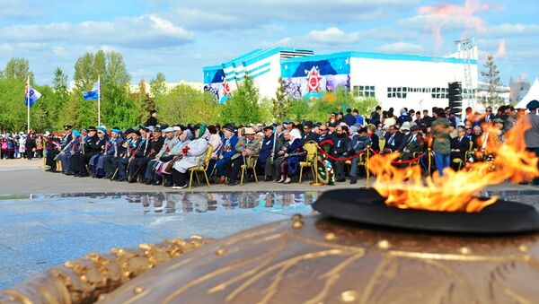 Мемориал защитникам Отечества и Вечный огонь в Астане - Sputnik Казахстан