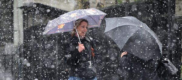 жабысқақ қар - Sputnik Қазақстан