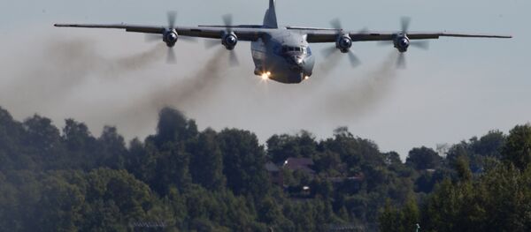 Самолет Ан-12  - Sputnik Казахстан