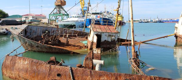 Архивное фото кораблей на мели - Sputnik Казахстан