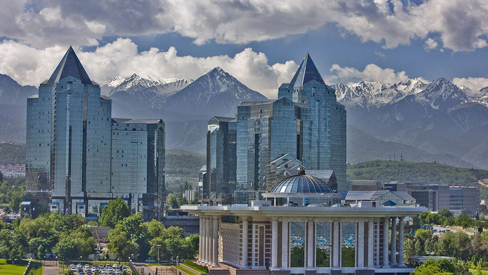 Нурлы Тау, Казахстан, Алматы