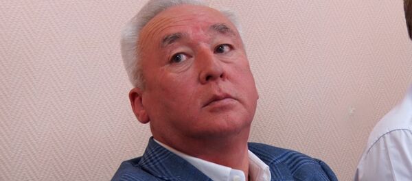 Сейтказы Матаев постоянно мерил себе давление во время суда Сейтказы Матаев постоянно мерил себе давление во время суда - Sputnik Казахстан