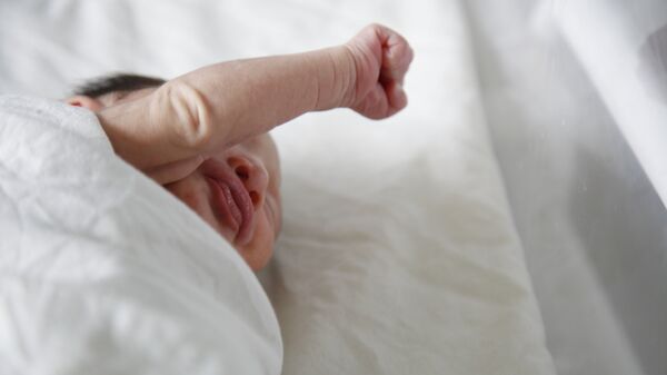 Архивное фото новорожденного - Sputnik Қазақстан