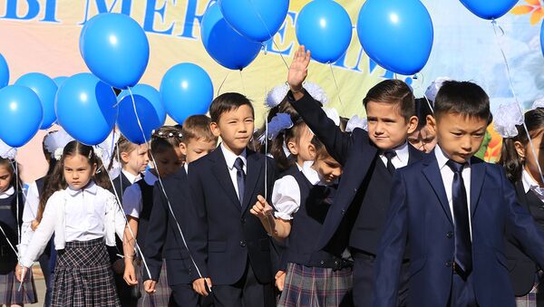 1 сентября в школе № 244 г.Алматы - Sputnik Казахстан