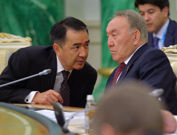 Нурсултан Назарбаев и Бакытжан Сагинтаев - Sputnik Казахстан
