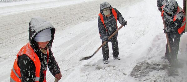 снегопад, уборка снега, снег снегопад, уборка снега, снег - Sputnik Казахстан