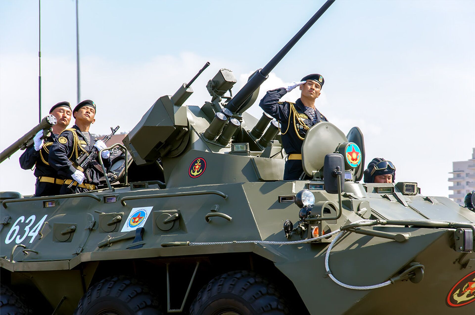 Архивное фото военного парада в Астане - Sputnik Казахстан, 1920, 22.10.2022
