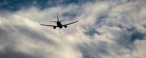 Самолет в небе Самолет в небе - Sputnik Казахстан