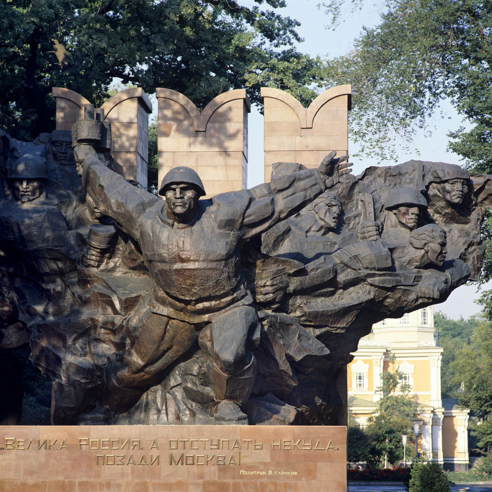 Мемориал Славы в Парке имени 28 гвардейцев-панфиловцев - Sputnik Казахстан, 1920, 07.05.2024