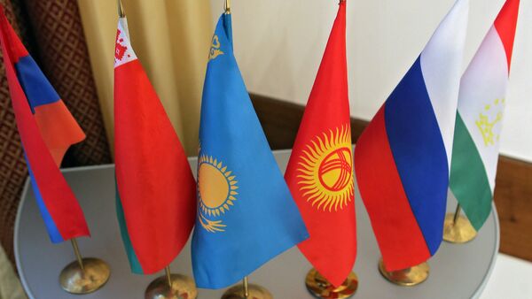 Рабочая встреча высших должностных лиц ШОС, СНГ, ЕЭС и ОДКБ - Sputnik Казахстан