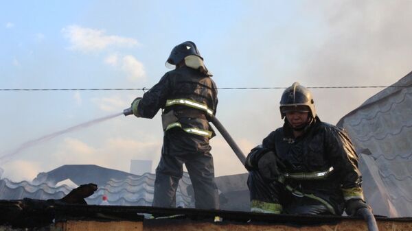Пожарные, пожар - Sputnik Казахстан
