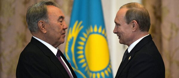 Президент Казахстана Нурсултан Назарбаев президент РФ Владимир Путин - Sputnik Казахстан