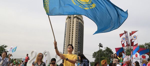 Алматинцы на объявлении результатов голосования на право проведения ОИ-2022 Алматинцы на объявлении результатов голосования на право проведения ОИ-2022 - Sputnik Казахстан