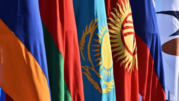 Государственные флаги стран-участниц Евразийского экономического союза (ЕАЭС) - Sputnik Казахстан