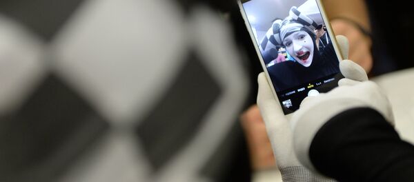 Смартфон. Архивное фото Смартфон. Архивное фото - Sputnik Казахстан