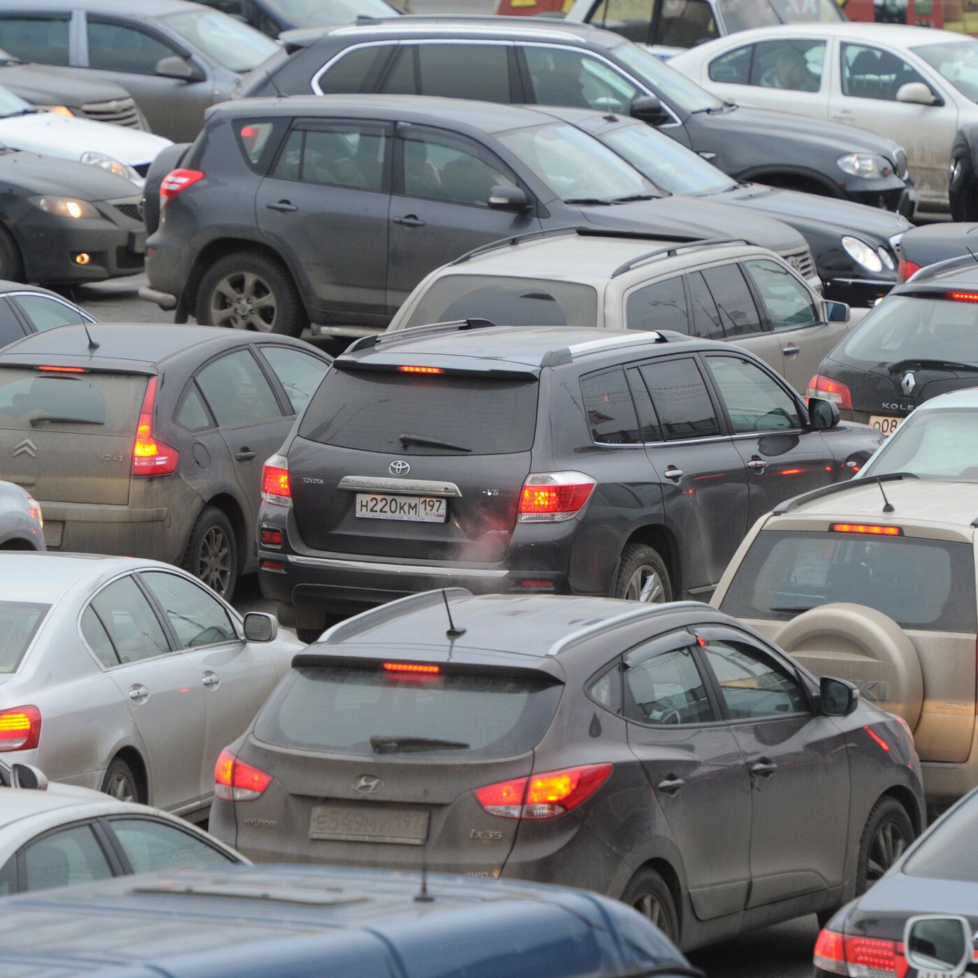 В Казахстане представили новые тарифы по обязательному автострахованию -  16.11.2023, Sputnik Казахстан