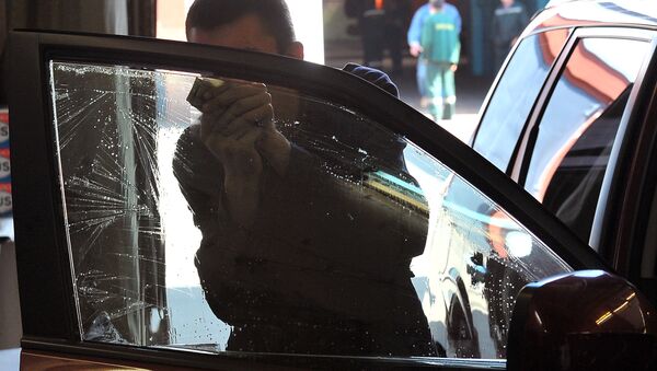 Снятие тонировки с автомобилей. Архивное фото - Sputnik Казахстан
